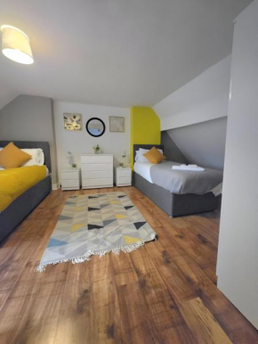 Large Dulwich 3 Bedroom Apartment near Kings College Hospital